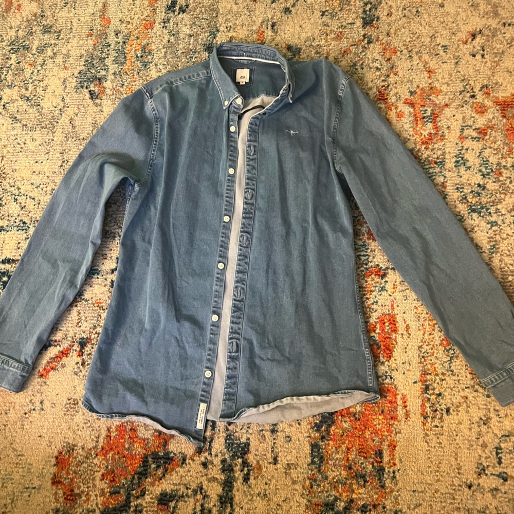 Light blue button down men’s shirt